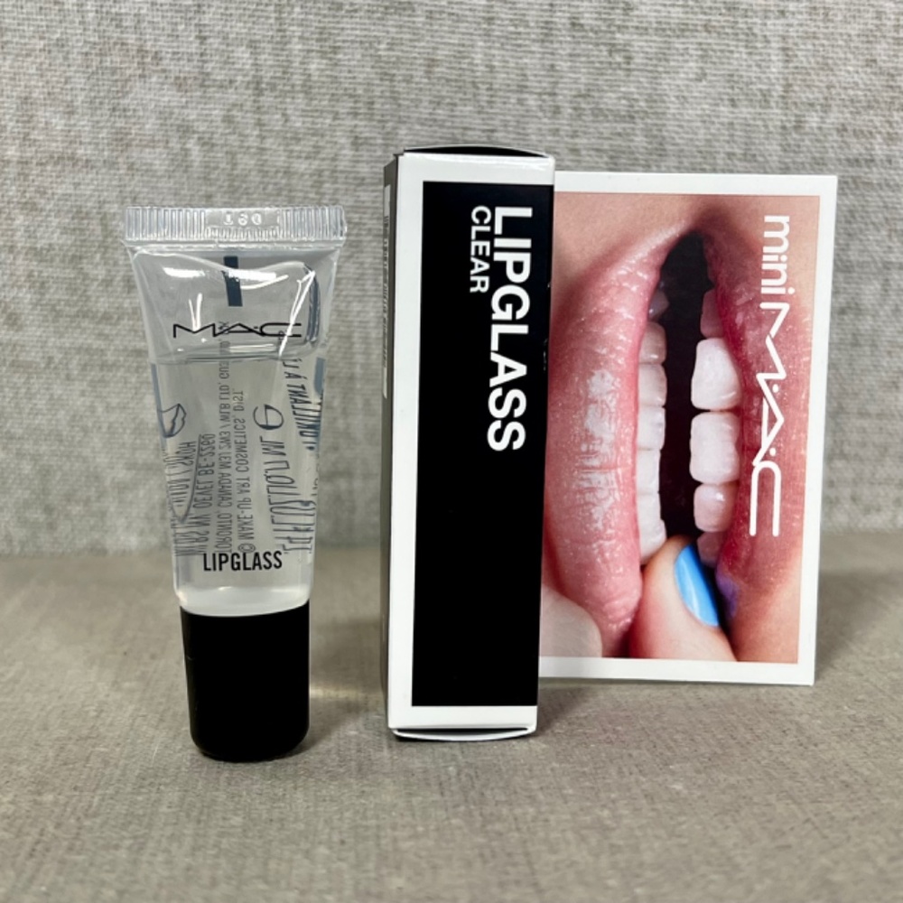 ❤️3 for $25❤️ Last One‼️ MAC Clear Lipglass mini - Picture 4 of 4